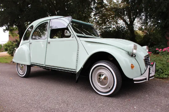 Click to enlarge 2CV 125 - 15 pneus Michelin flanc blanc