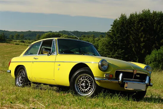 MG B GT V8 Pneus