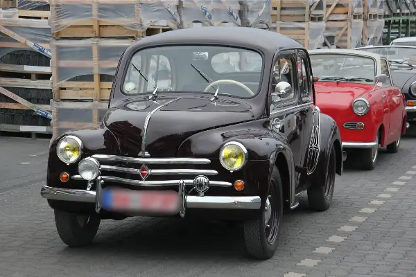 Click to enlarge Pneus Renault 4
