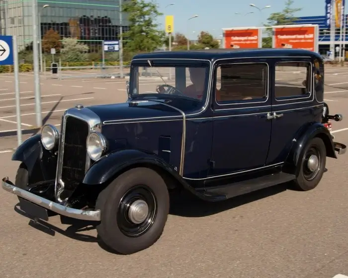 Renault Mona-Quatre