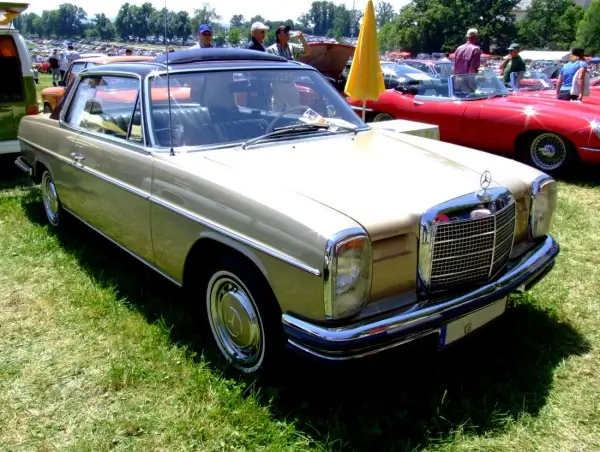1970 Mercedes Benz W114 250C Tyres