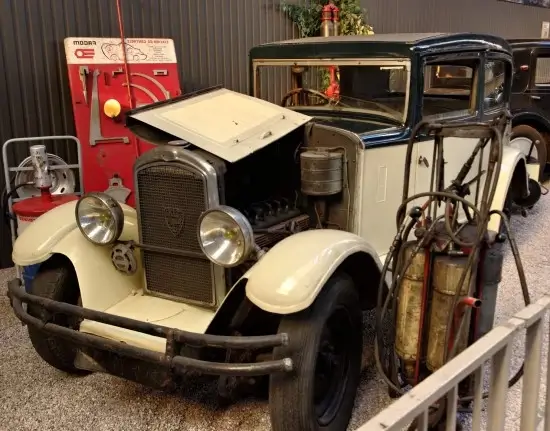 Click to enlarge 1930 Peugeot 183 C