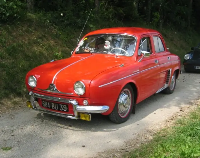 Click to enlarge Renault Dauphine